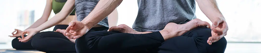 ¿Cómo ser monitor de yoga?