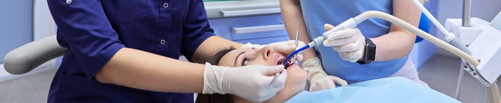 Funciones de un auxiliar de clínica dental: qué hace Funciones de un auxiliar de clínica dental: qué hace