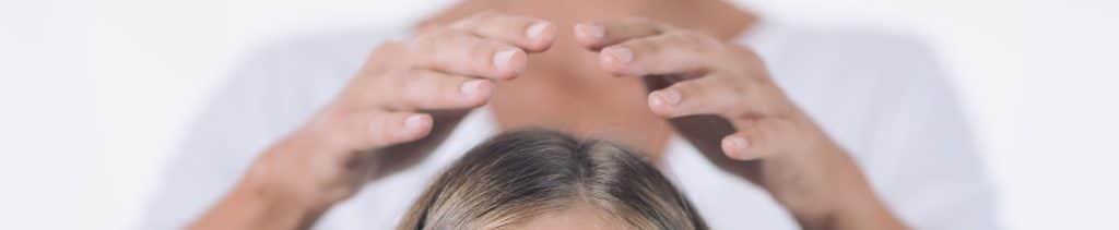 ¿Cuánto cobra un terapeuta de Reiki? Sueldo a 2026